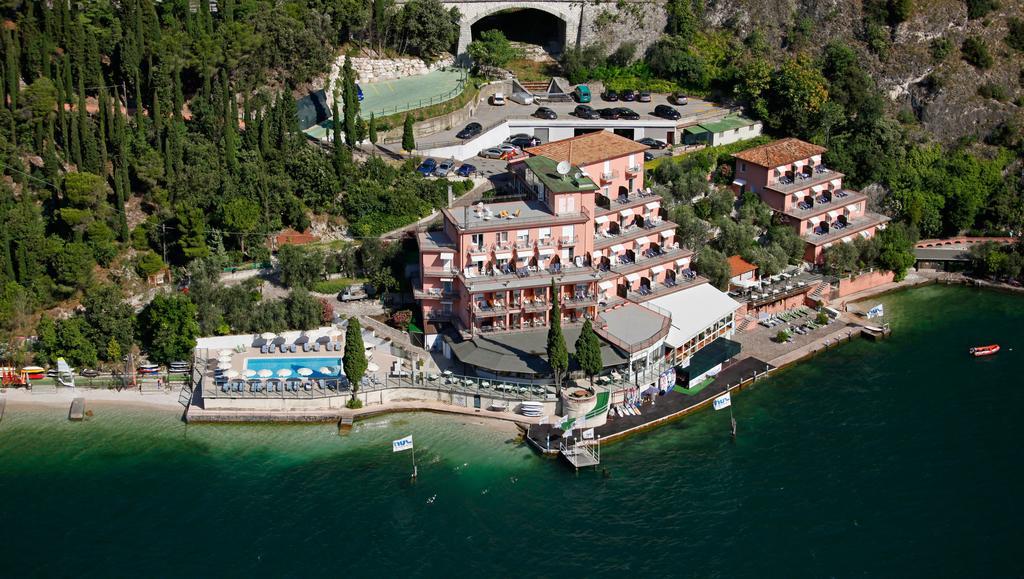 Hotel Capo Reamol Limone sul Garda Bagian luar foto
