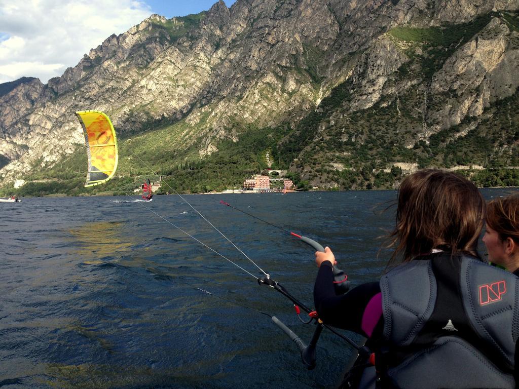 Hotel Capo Reamol Limone sul Garda Bagian luar foto